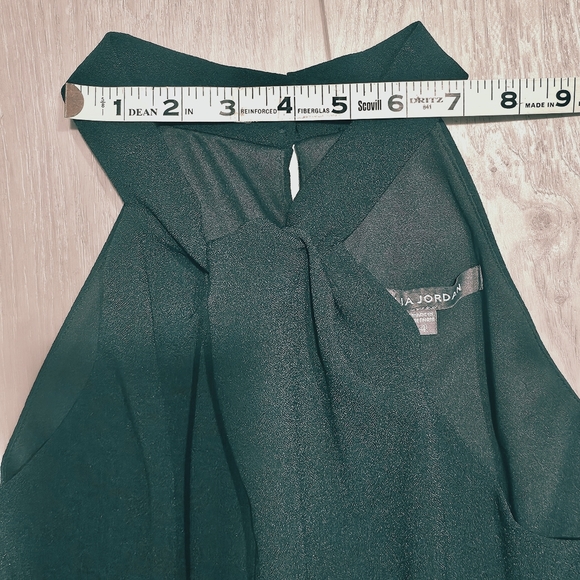 Julia Jordan Hunter Green Crossed Neck Keyhole Halter Jumpsuit - Picture 9 of 12